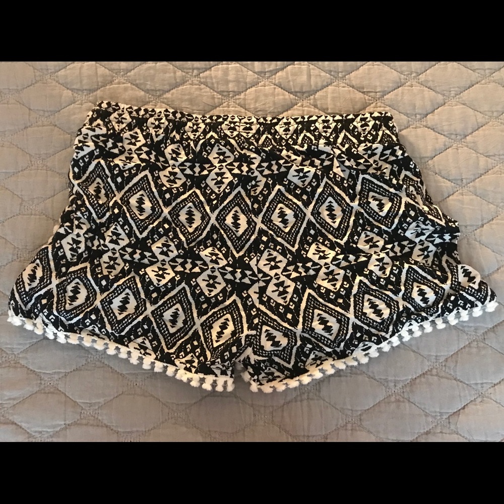 NWT👖No Boundaries Junior Shorts - Picture 2 of 4